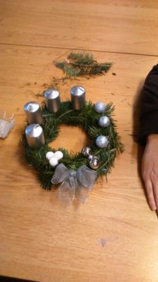 Kreativní dílny – výroba adventních věnců @ KAFIRA o.p.s., středisko Ostrava